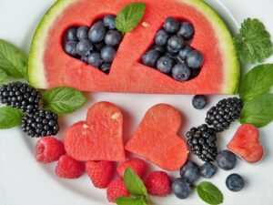 Gute Ernährung mit viel frischem Obst und Gemüse